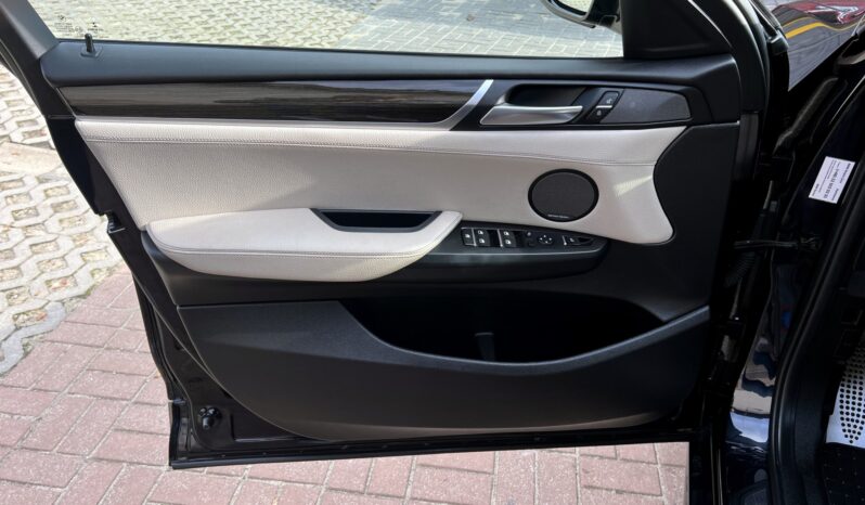 BMW X4  | 4×4 (doł. automatycznie) | Automatyczna | 190 KM | Granatowy full