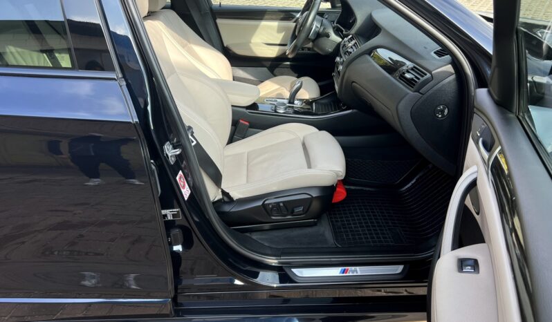 BMW X4  | 4×4 (doł. automatycznie) | Automatyczna | 190 KM | Granatowy full