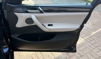 BMW X4  | 4×4 (doł. automatycznie) | Automatyczna | 190 KM | Granatowy full