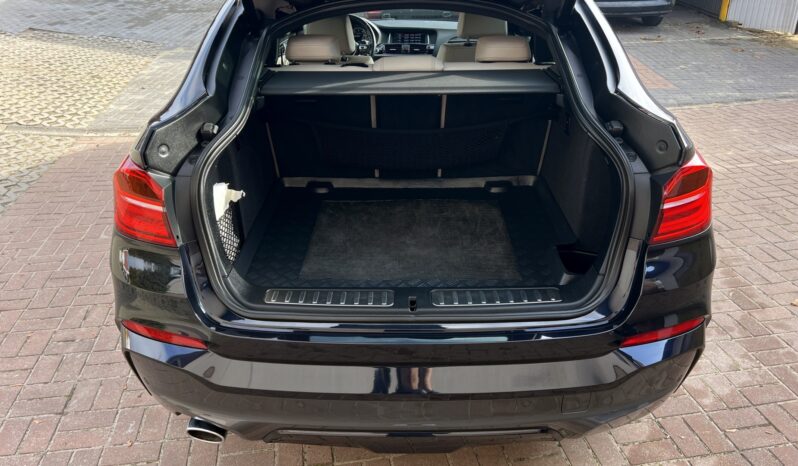 BMW X4  | 4×4 (doł. automatycznie) | Automatyczna | 190 KM | Granatowy full