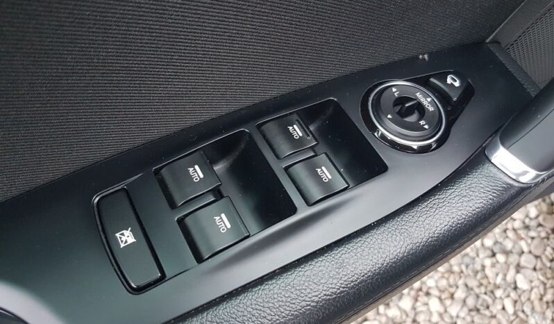 HYUNDAI i40  | FWD (przód) | Automatyczna | 136 KM | Szary full