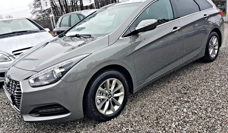 HYUNDAI i40  | FWD (przód) | Automatyczna | 136 KM | Szary full