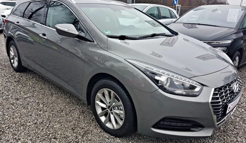 HYUNDAI i40  | FWD (przód) | Automatyczna | 136 KM | Szary full