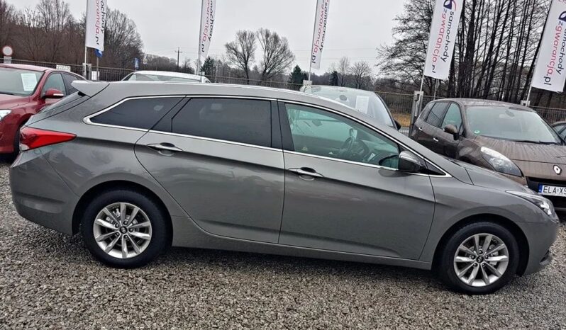 HYUNDAI i40  | FWD (przód) | Automatyczna | 136 KM | Szary full