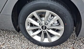 HYUNDAI i40  | FWD (przód) | Automatyczna | 136 KM | Szary full