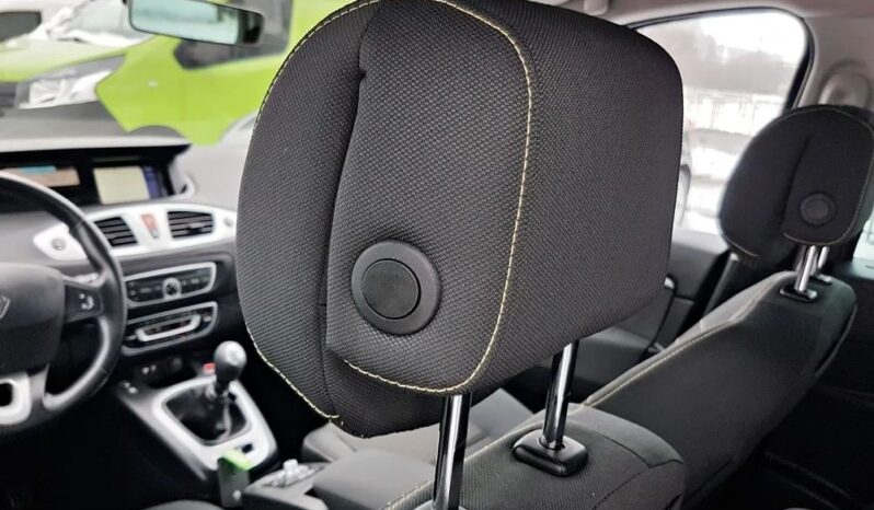 RENAULT Scenic  | FWD (przód) | Manualna | 130 KM | Brązowy full