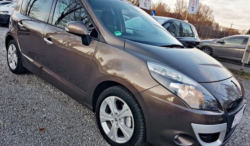 RENAULT Scenic  | FWD (przód) | Manualna | 130 KM | Brązowy full