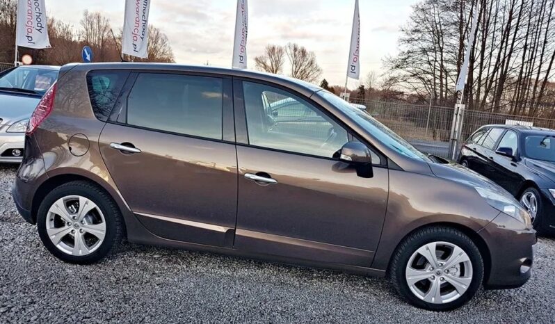 RENAULT Scenic  | FWD (przód) | Manualna | 130 KM | Brązowy full