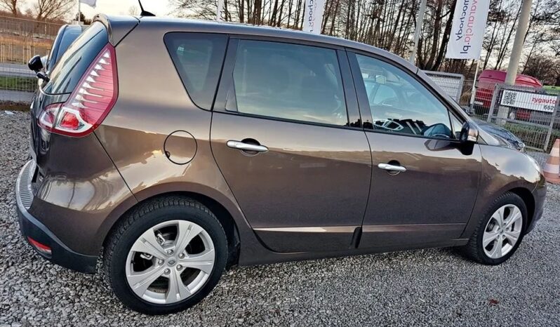 RENAULT Scenic  | FWD (przód) | Manualna | 130 KM | Brązowy full