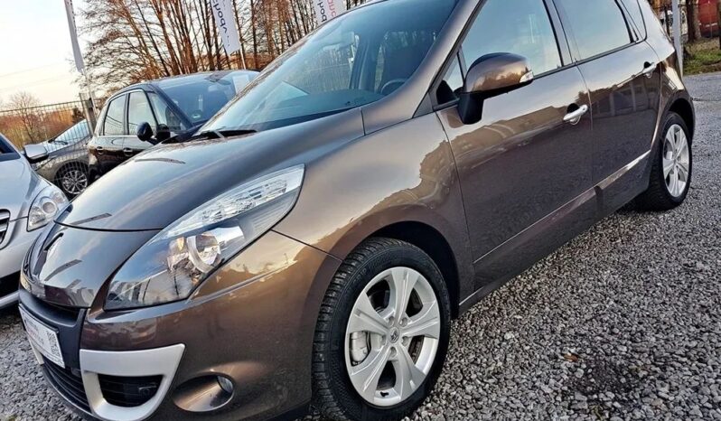 RENAULT Scenic  | FWD (przód) | Manualna | 130 KM | Brązowy full