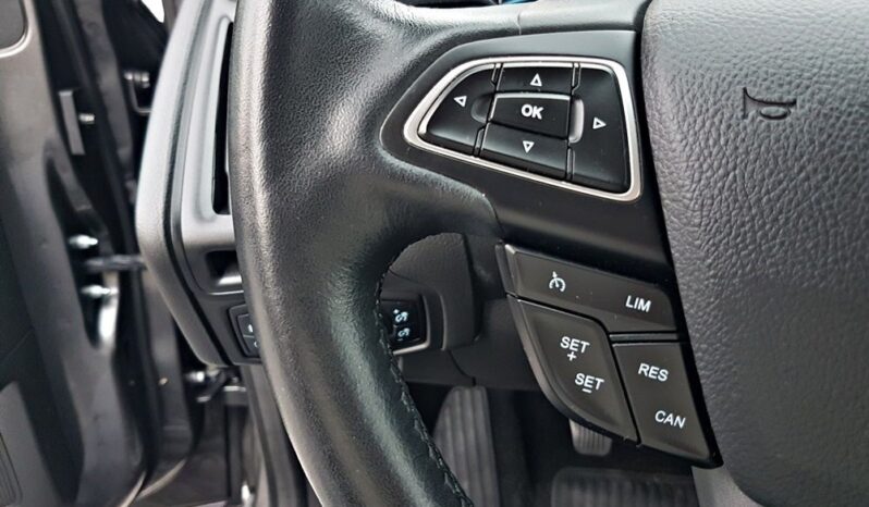 FORD Focus  | FWD (przód) | Manualna | 125 KM | Szary full