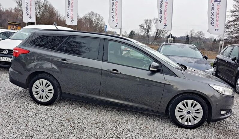 FORD Focus  | FWD (przód) | Manualna | 125 KM | Szary full