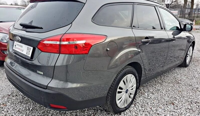 FORD Focus  | FWD (przód) | Manualna | 125 KM | Szary full