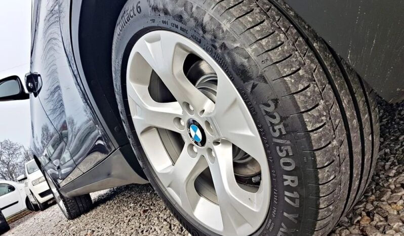 BMW X1  | 4×4 (doł. automatycznie) | Automatyczna | 143 KM | Szary full