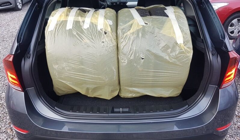 BMW X1  | 4×4 (doł. automatycznie) | Automatyczna | 143 KM | Szary full