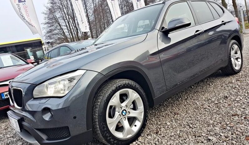 BMW X1  | 4×4 (doł. automatycznie) | Automatyczna | 143 KM | Szary full