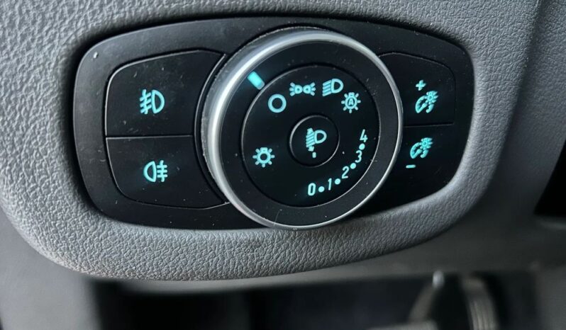 FORD Tourneo Connect  | FWD (przód) | Automatyczna | 120 KM | Czerwony full