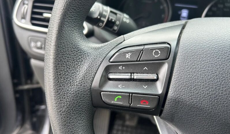 HYUNDAI I30  | FWD (przód) | Manualna | 100 KM | Szary full