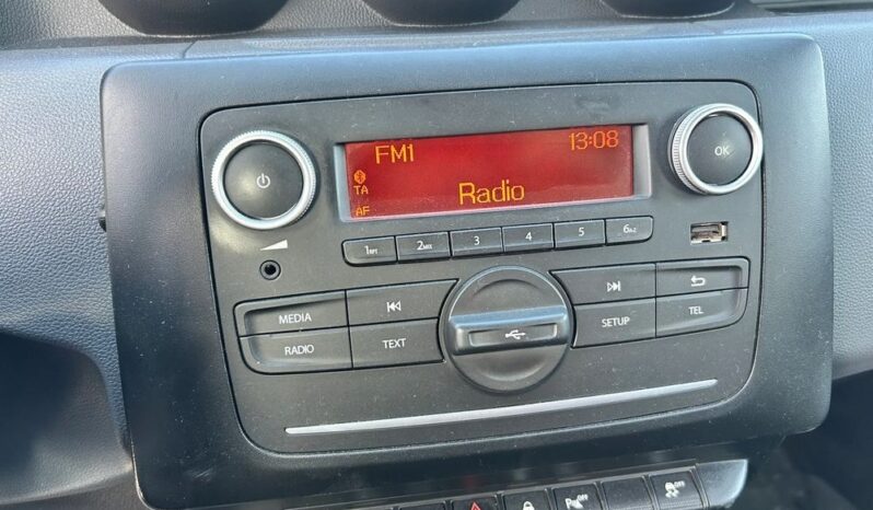 DACIA Duster  | 4×4 (doł. ręcznie) | Manualna | 115 KM | Biały full