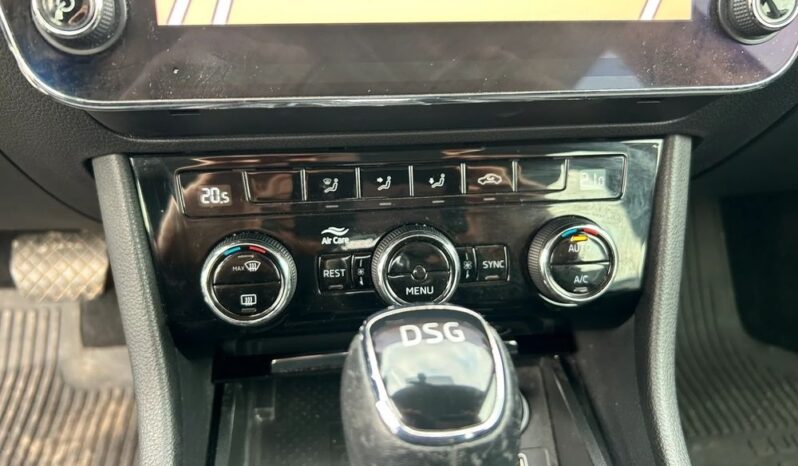 SKODA Superb  | FWD (przód) | Automatyczna | 180 KM | Srebrny full