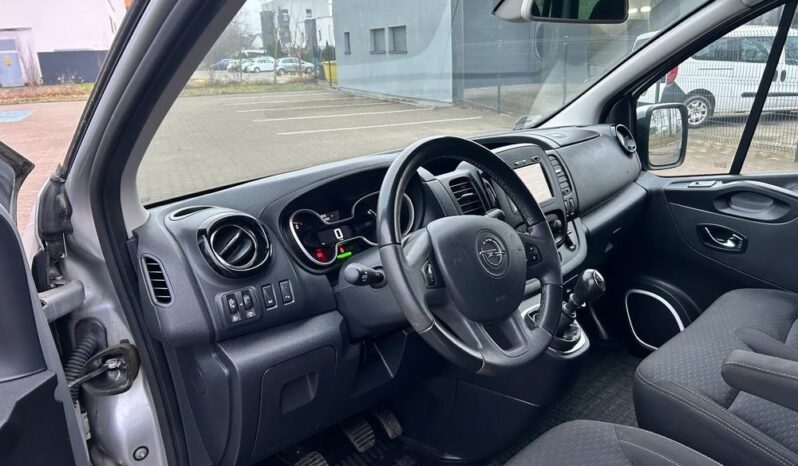 OPEL Vivaro | FWD (przód) | Manualna | 120 KM | Szary full