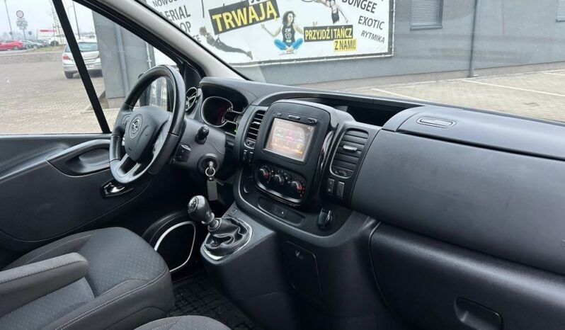 OPEL Vivaro | FWD (przód) | Manualna | 120 KM | Szary full