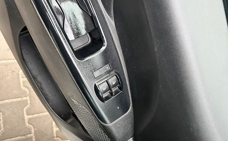 FIAT Doblo  | FWD (przód) | Manualna | 95 KM | Biały full