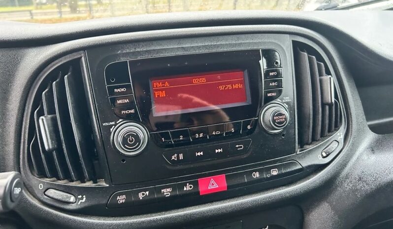 FIAT Doblo  | FWD (przód) | Manualna | 95 KM | Biały full