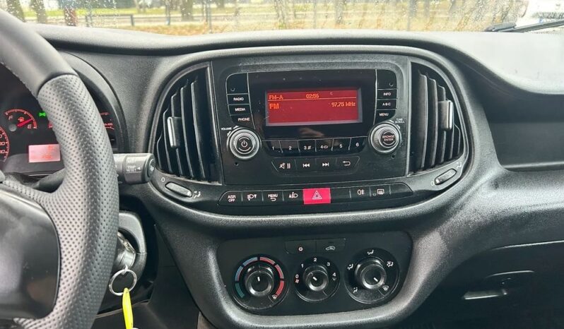 FIAT Doblo  | FWD (przód) | Manualna | 95 KM | Biały full