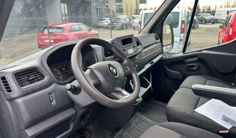 RENAULT Master  | FWD (przód) | Manualna | 136 KM | Biały full