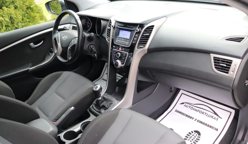 HYUNDAI I30  | 2016 | 110 KM | 1584cm3 | Srebrny full