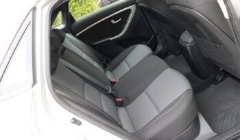 HYUNDAI I30  | 2016 | 110 KM | 1584cm3 | Srebrny full