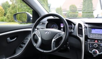 HYUNDAI I30  | 2016 | 110 KM | 1584cm3 | Srebrny full