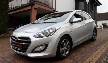 HYUNDAI I30  | 2016 | 110 KM | 1584cm3 | Srebrny full