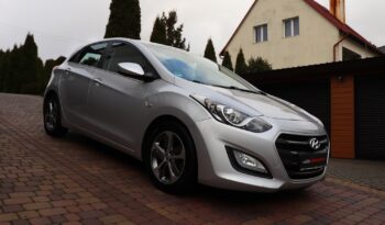 HYUNDAI I30  | 2016 | 110 KM | 1584cm3 | Srebrny full