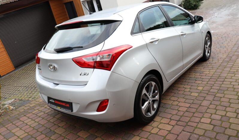 HYUNDAI I30  | 2016 | 110 KM | 1584cm3 | Srebrny full
