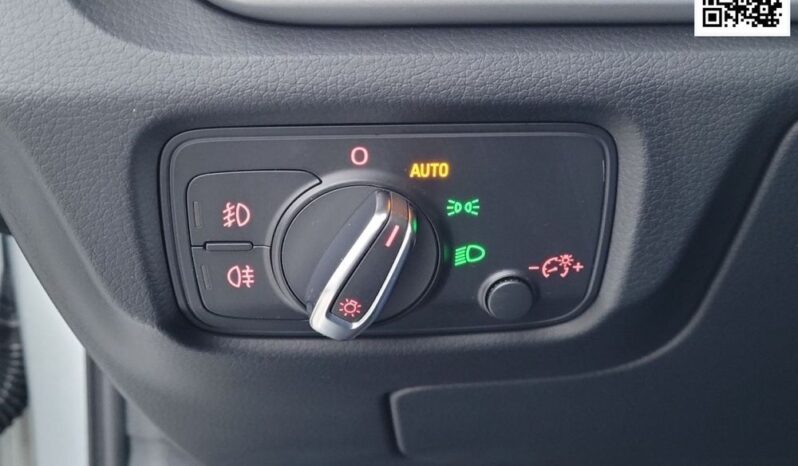 AUDI A3  | FWD (przód) | Manualna | 122 KM | Srebrny full