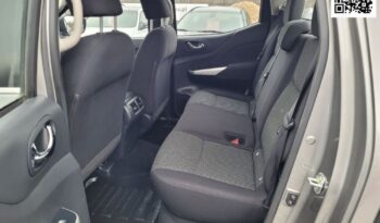 NISSAN Navara  | 4×4 (doł. ręcznie) | Manualna | 163 KM | Szary full