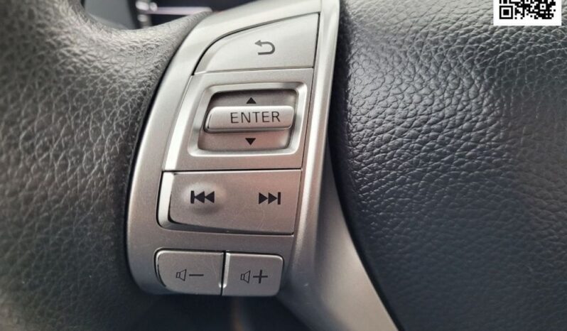 NISSAN Navara  | 4×4 (doł. ręcznie) | Manualna | 163 KM | Szary full