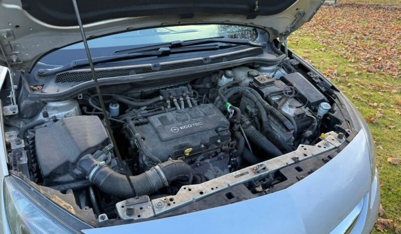 OPEL Astra | FWD (przód) | Manualna | 140 KM | Srebrny full