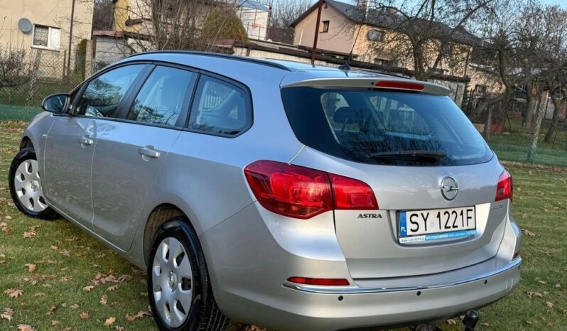 OPEL Astra | FWD (przód) | Manualna | 140 KM | Srebrny full