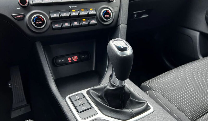 KIA Sportage  | FWD (przód) | Manualna | 115 KM | Szary full