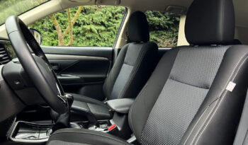 MITSUBISHI Outlander  | FWD (przód) | Manualna | 150 KM | Biały full