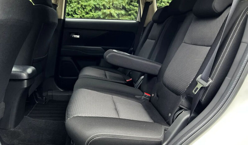 MITSUBISHI Outlander  | FWD (przód) | Manualna | 150 KM | Biały full