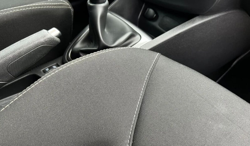 RENAULT Clio  | FWD (przód) | Manualna | 90 KM | Niebieski full