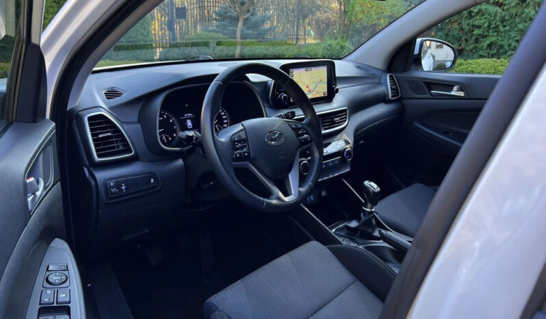 HYUNDAI Tucson  | FWD (przód) | Manualna | 132 KM | Biały full