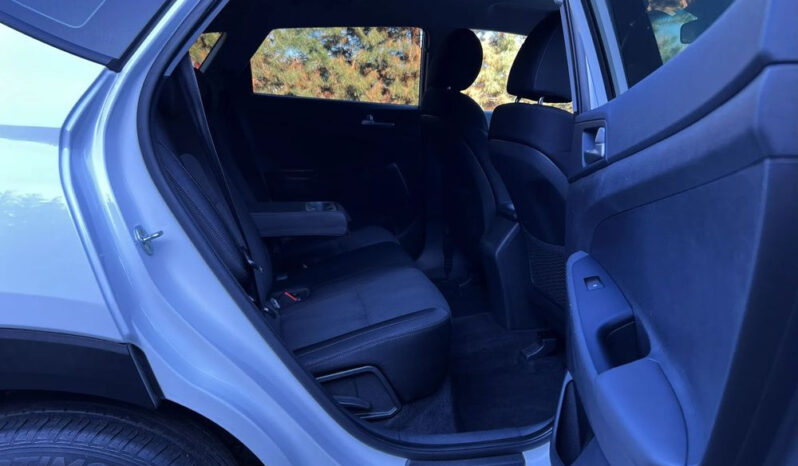 HYUNDAI Tucson  | FWD (przód) | Manualna | 132 KM | Biały full