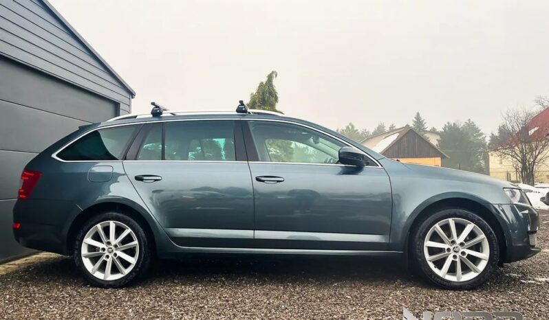 SKODA Octavia  | FWD (przód) | Automatyczna | 149 KM | Szary full