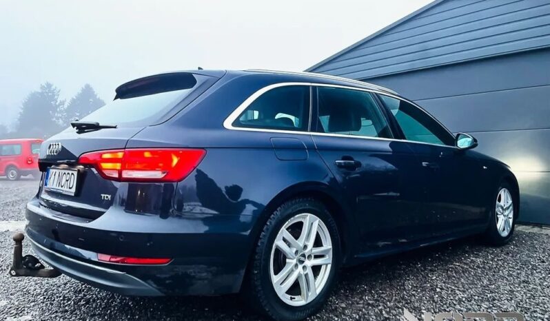 AUDI A4 Avant | FWD (przód) | Automatyczna | 150 KM | Czarny full
