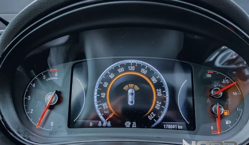 OPEL Insignia  | 4×4 (stały) | Automatyczna | 170 KM | Czarny full